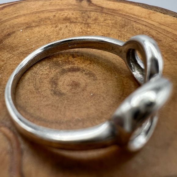 Sterling Silver Infinity Ring - Size 7.75 - Picture 3 of 6